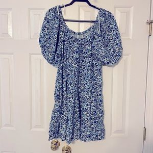 Wild Fable off or on shoulder puff sleeve blue floral dress